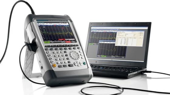 acheter Rohde & Schwarz ZVH4 analyseur de câble portable avec une plage de 100 kHz à 3,6 GHz un boîtier robuste résistant aux éclaboussures et une alimentation en tension continue intégrée fabrication en ligne