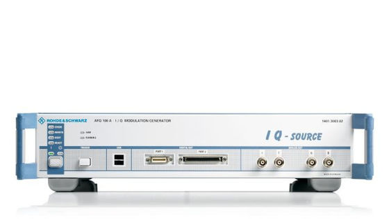 acheter Générateur de modulation I/Q de Rohde et Schwarz AFQ100A avec fréquence d'horloge de 300 MHz, mémoire de forme d'onde 1 Gsample et équalisateur en temps réel fabrication en ligne