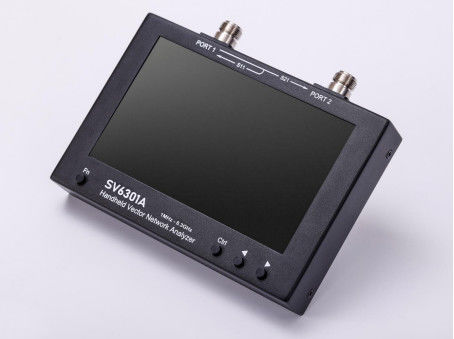acheter Analyseur de réseau vectoriel portable SYSJOINT SV6301A avec une plage de 1 MHz à 6,3 GHz, un écran LCD IPS de 7 pouces et une fonction TDR pour des mesures précises fabrication en ligne