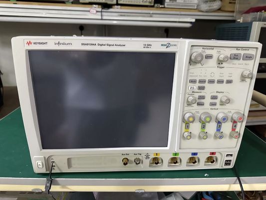 acheter Oscilloscope haute performance Keysight Agilent DSA91304A Infiniium avec une bande passante de 13 GHz, un taux d'échantillonnage de 40 GSa/s et 4 canaux analogiques fabrication en ligne