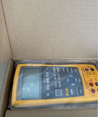 acheter Calibrateur de processus multifonction de précision Fluke 726 avec une précision de 0,01% Opération à double canal et stockage de mémoire fabrication en ligne
