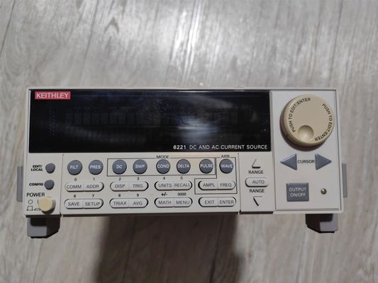 acheter Source de courant ultra-sensible et alimentation CC Keithley 6221 avec plage de 100 fA à 100 mA et taux de mise à jour de sortie de 10 MHz fabrication en ligne