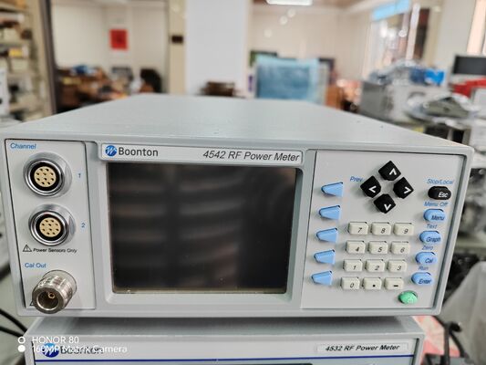 acheter Boonton 4542 RF Power Meter Double Channel avec une plage de 10 kHz à 40 GHz, une résolution de temps de 200ps et une bande passante vidéo de 70 MHz fabrication en ligne