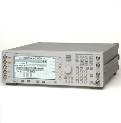 acheter Keysight Agilent E4438C Générateur de signal vectoriel ESG avec une plage de fréquences de 250 kHz à 6 GHz et une modulation I/Q fabrication en ligne