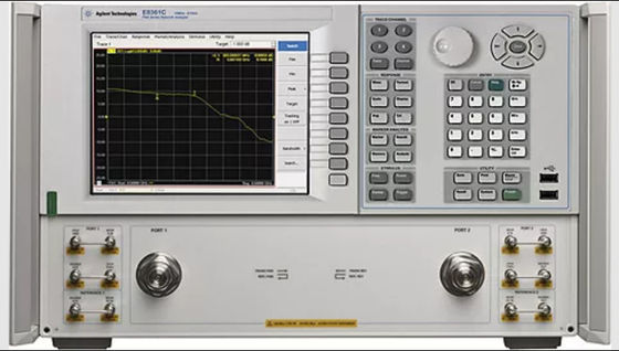 Analyseur de réseau de vecteur de micro-onde de PNA Keysight Agilent E8364C