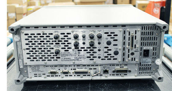 Analyseur de spectre de Keysight Agilent E4448A rf 3Hz-50GHz pratique