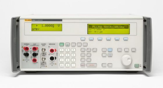 Calibreur multi pratique de la fonction 5080A performance de 600 mégahertz d'hauteur