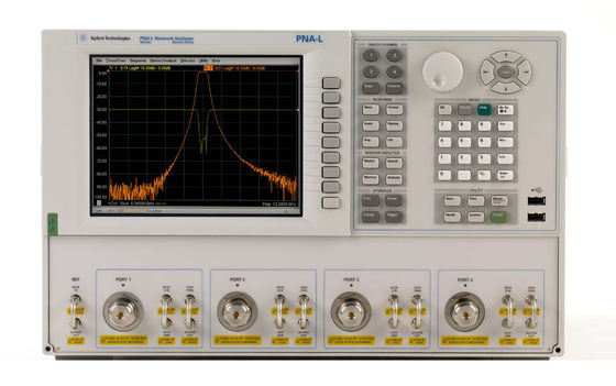 Équipement de test vectoriel d'analyseur de réseau à micro-ondes N5230C PNA-L d'occasion