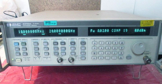 Keysight Agilent 83752A a synthétisé les instruments utilisés universels de balayeuse