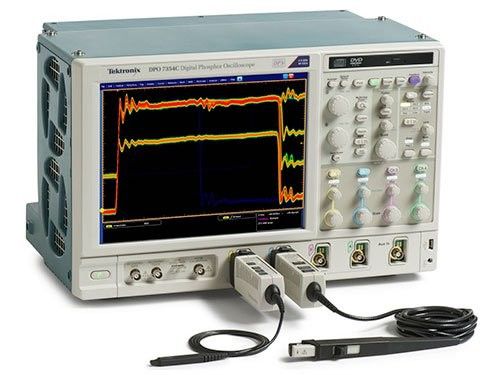 Tektronix DPO7104C Oscilloscope numérique au phosphore 1 GHz 4 Ch 10 GS/S Pour l'analyse des signaux
