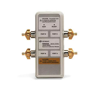 Module électronique à micro-ondes rf ECal de port du module 4 de calibrage de Keysight N4433A