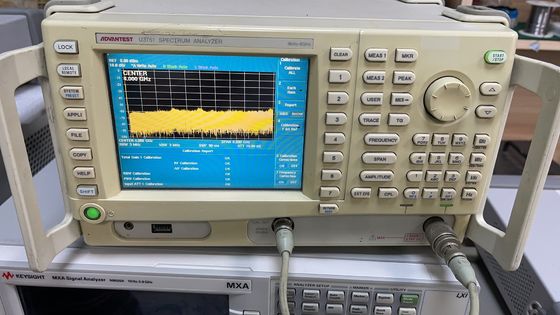 L'analyseur de spectre de radiofréquence d'Advantest U3751 30Hz-8GHz branchent /Portable /Rackmount