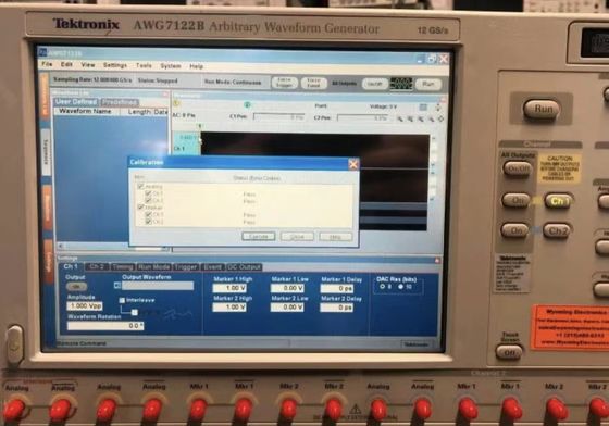 AWG7122B 12 GS/s Générateur de forme d'onde arbitraire Tektronix 2 Ch