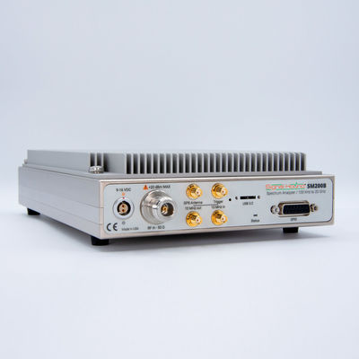Signal Hound SM200B analyseur de spectre en temps réel et récepteur de surveillance, Signal Hound SM200B 100 kHz à 20 GHz