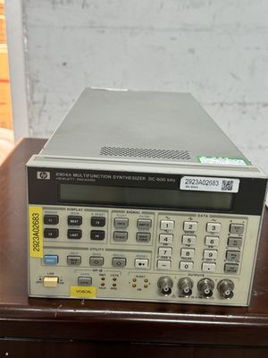 Keysight Agilent 8904A Synthétiseur multifonctionnel 600 kHz OPT 001 002 Fonctions testées Vitesse de lecture maximale 000 lectures/s