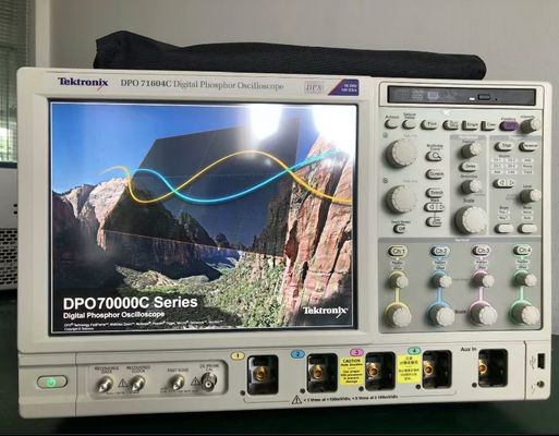 Testé avec un oscilloscope numérique à 4 canaux Tektronix DPO71604C DSA71604C 16 GHz 100 GS/s